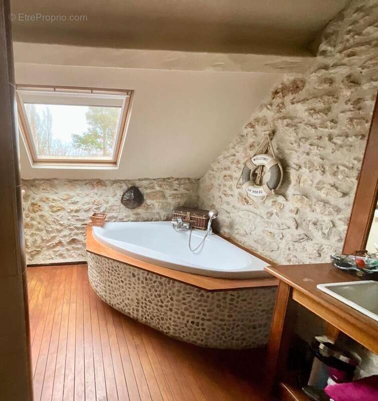 Photo 8 - Maison à SAINTE-THORETTE
