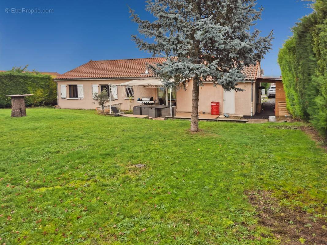 Maison à VERTAIZON