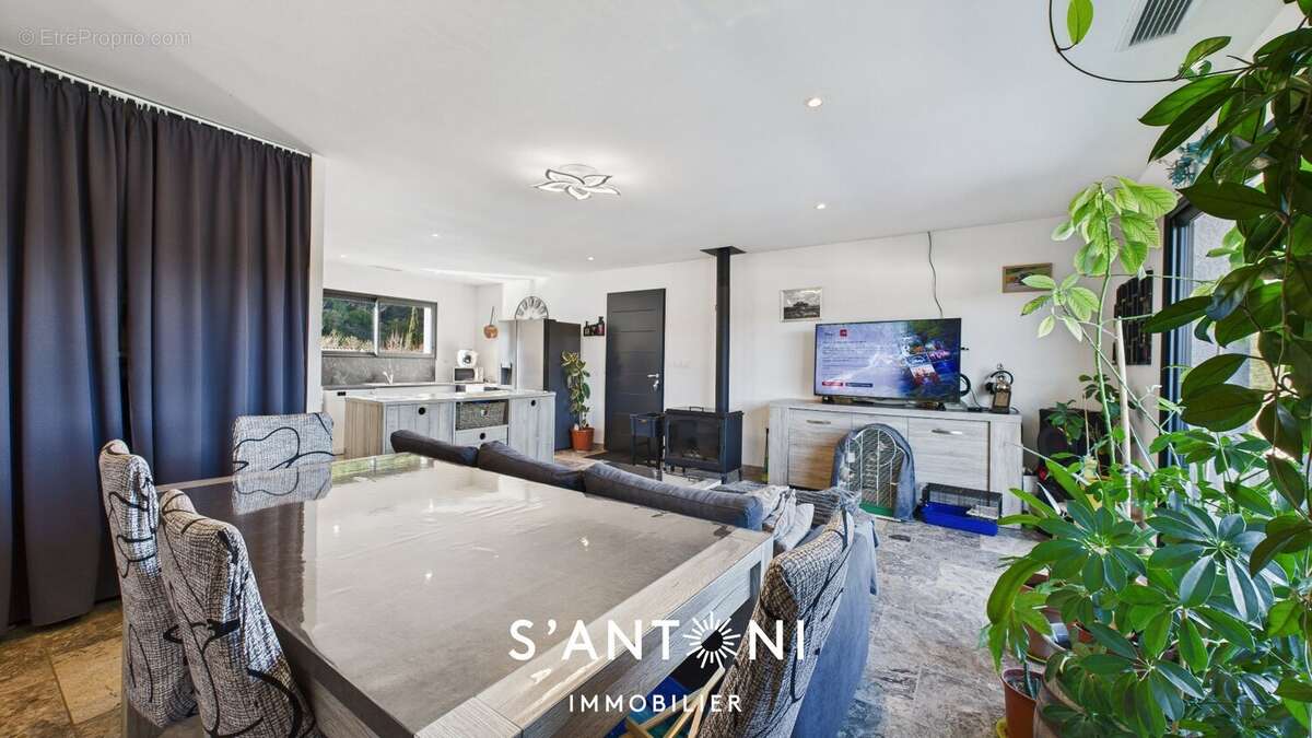 Maison à CESSENON-SUR-ORB