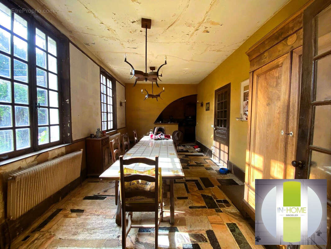 Maison à BRETEUIL
