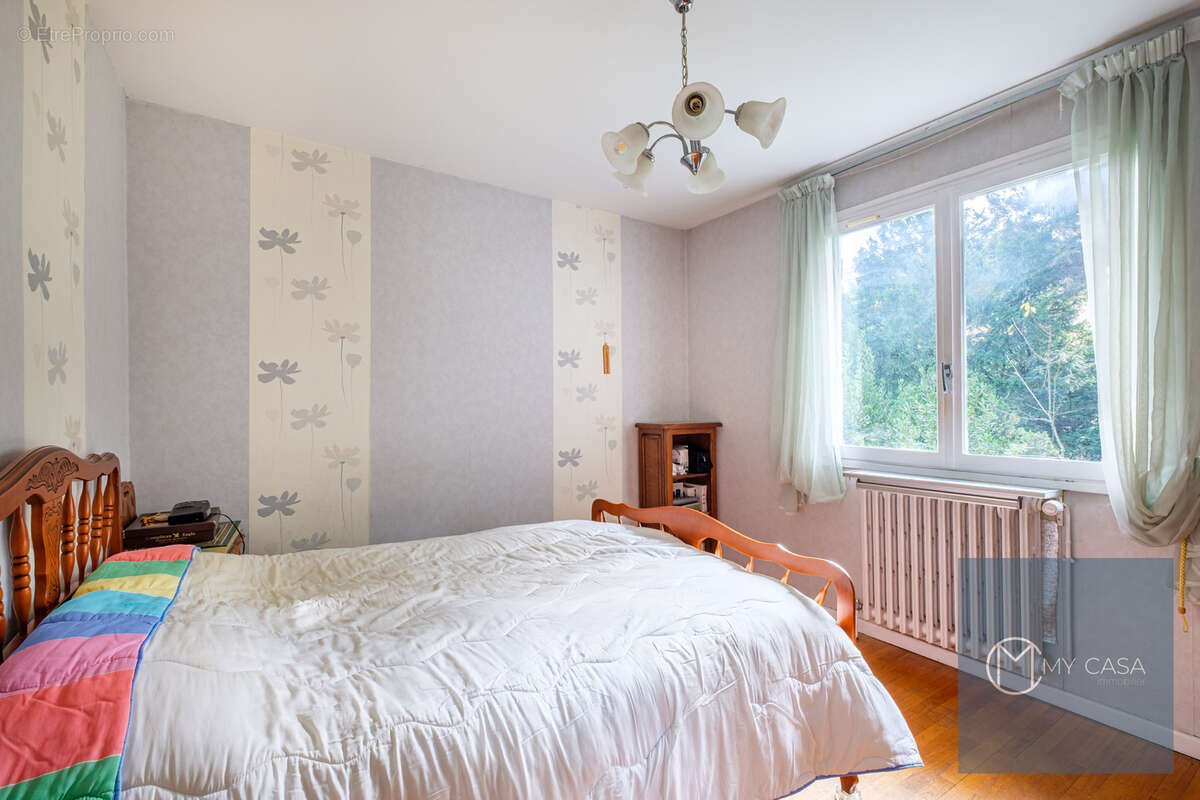 Maison à CHAMPAGNE-AU-MONT-D&#039;OR