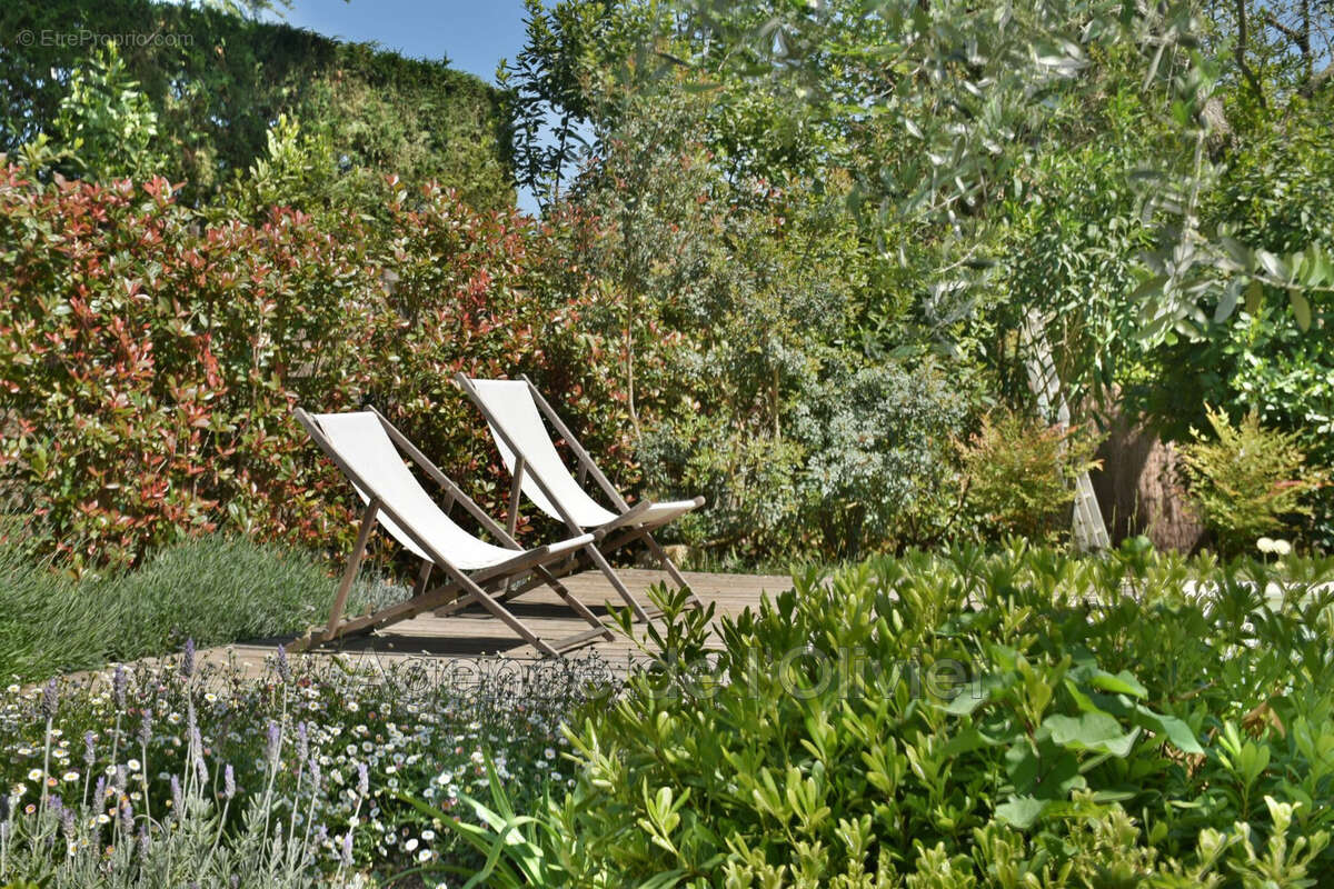 Maison à VALBONNE