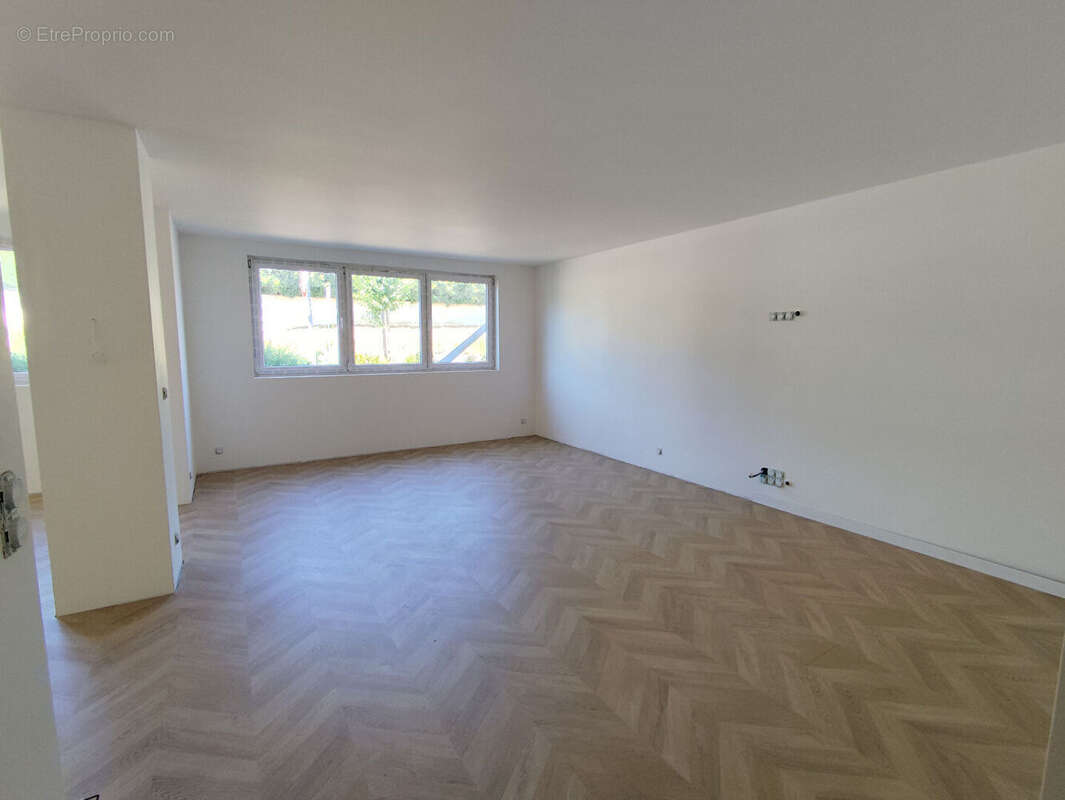 Maison Puiseux Le Hauberger 5 pièces 125m² - photo 4