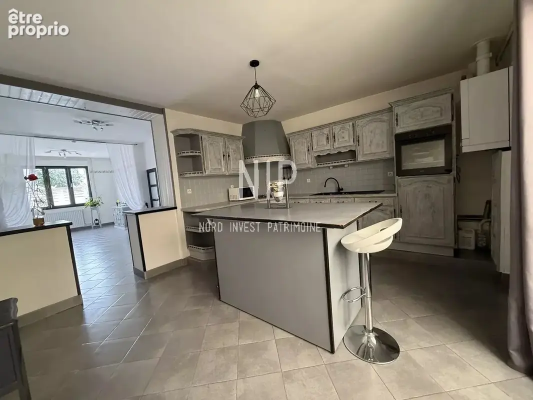 Saint-amand-les-eaux – charmante maison rénovée avec jardin et dépendance - photo 3
