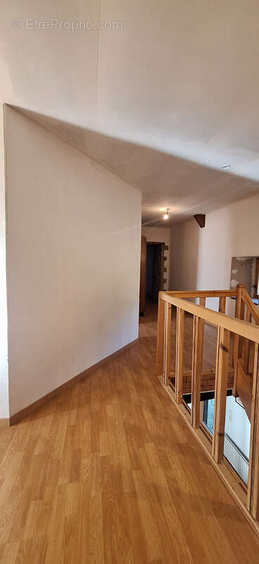 Maison à YVIGNAC-LA-TOUR