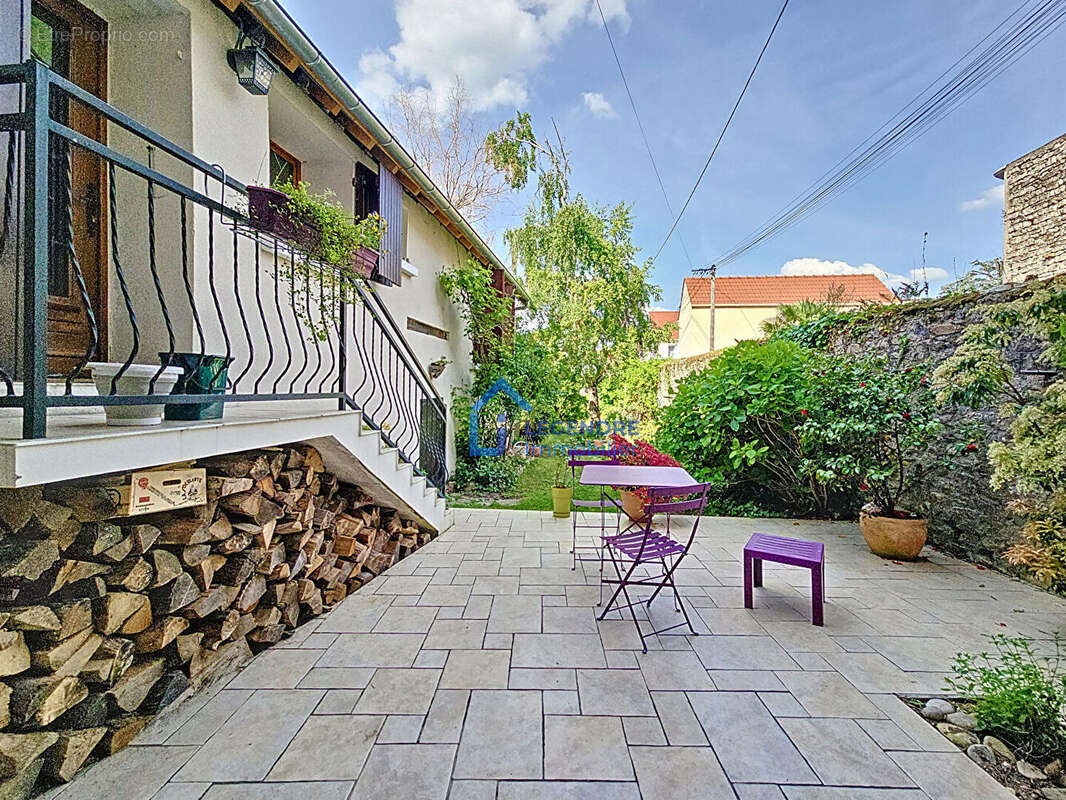 Maison à PIERRELAYE