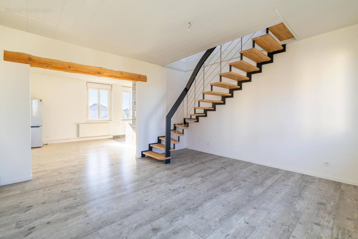 Appartement à SAINT-PRIVAT-LA-MONTAGNE