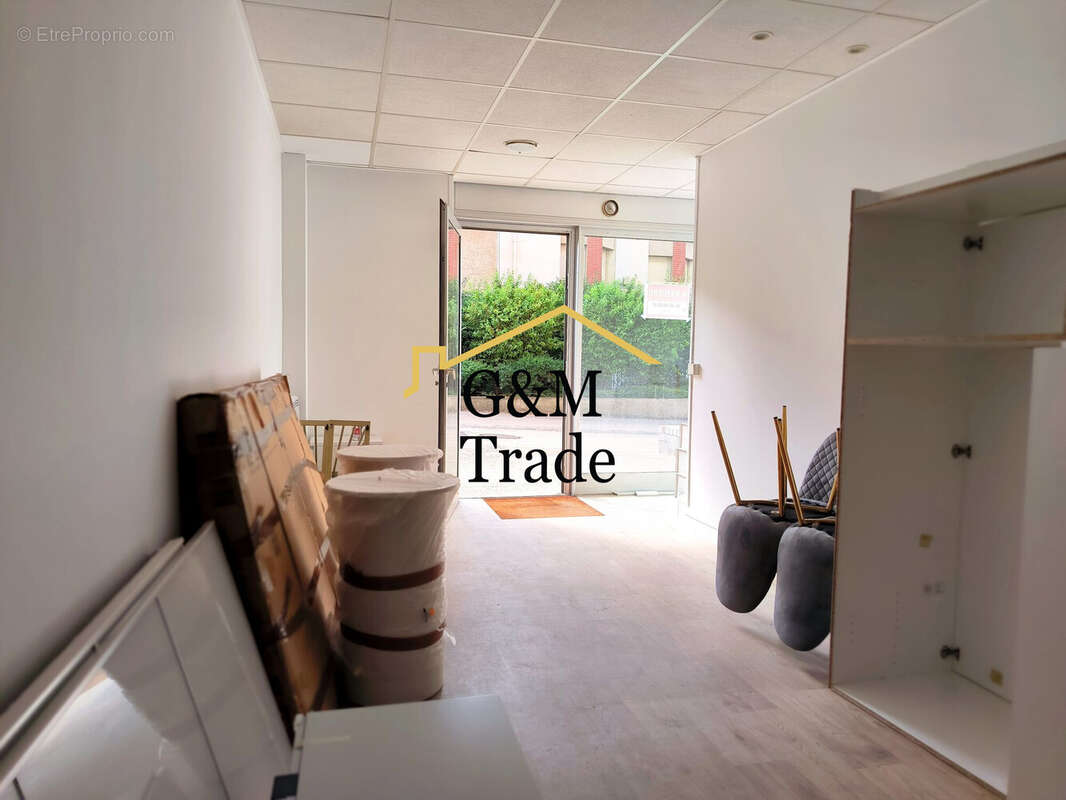 Commerce 52 m² à Saint-Mande  - photo 3