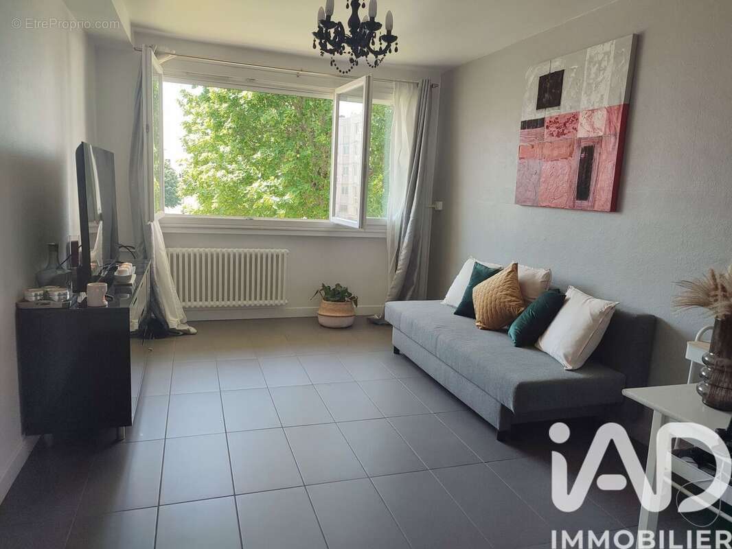Photo 2 - Appartement à SAINT-ETIENNE