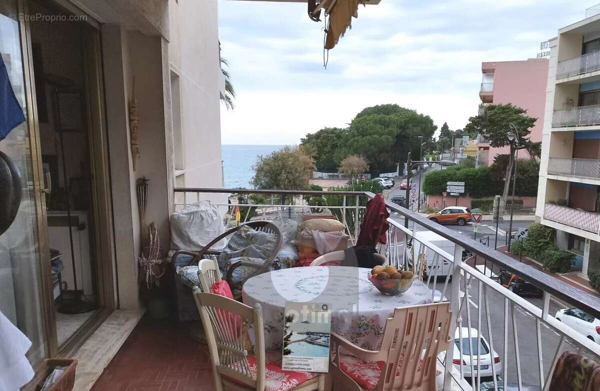 Appartement à ROQUEBRUNE-CAP-MARTIN