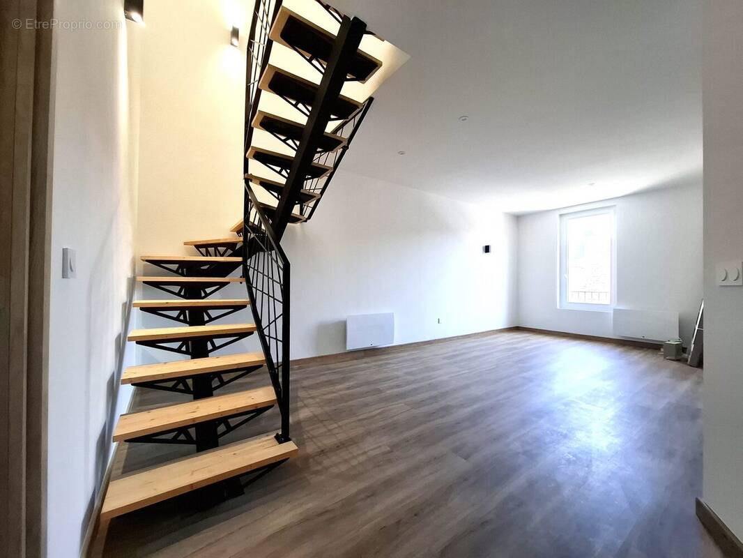 Appartement à COGNIN