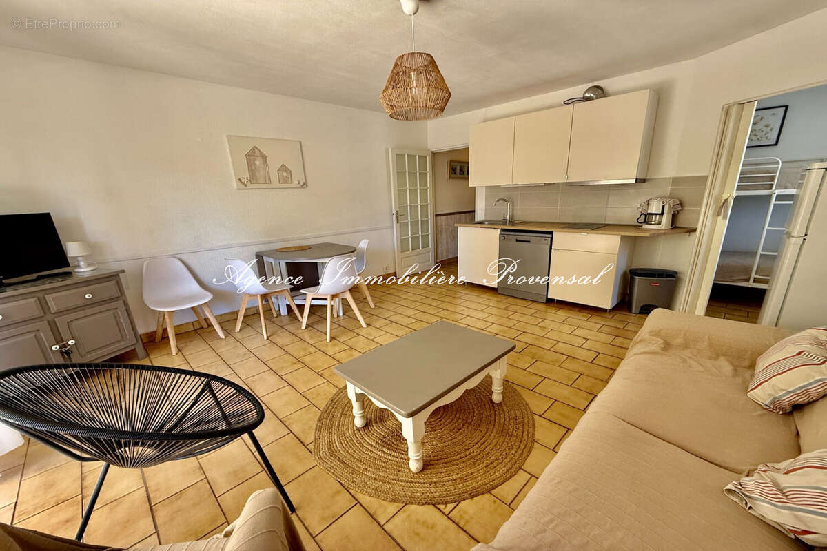 Appartement 39 m² à Sainte-Maxime  - photo 2