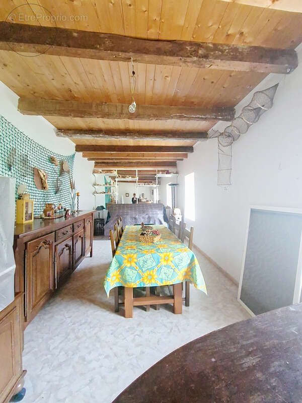 Maison à MURAT-SUR-VEBRE