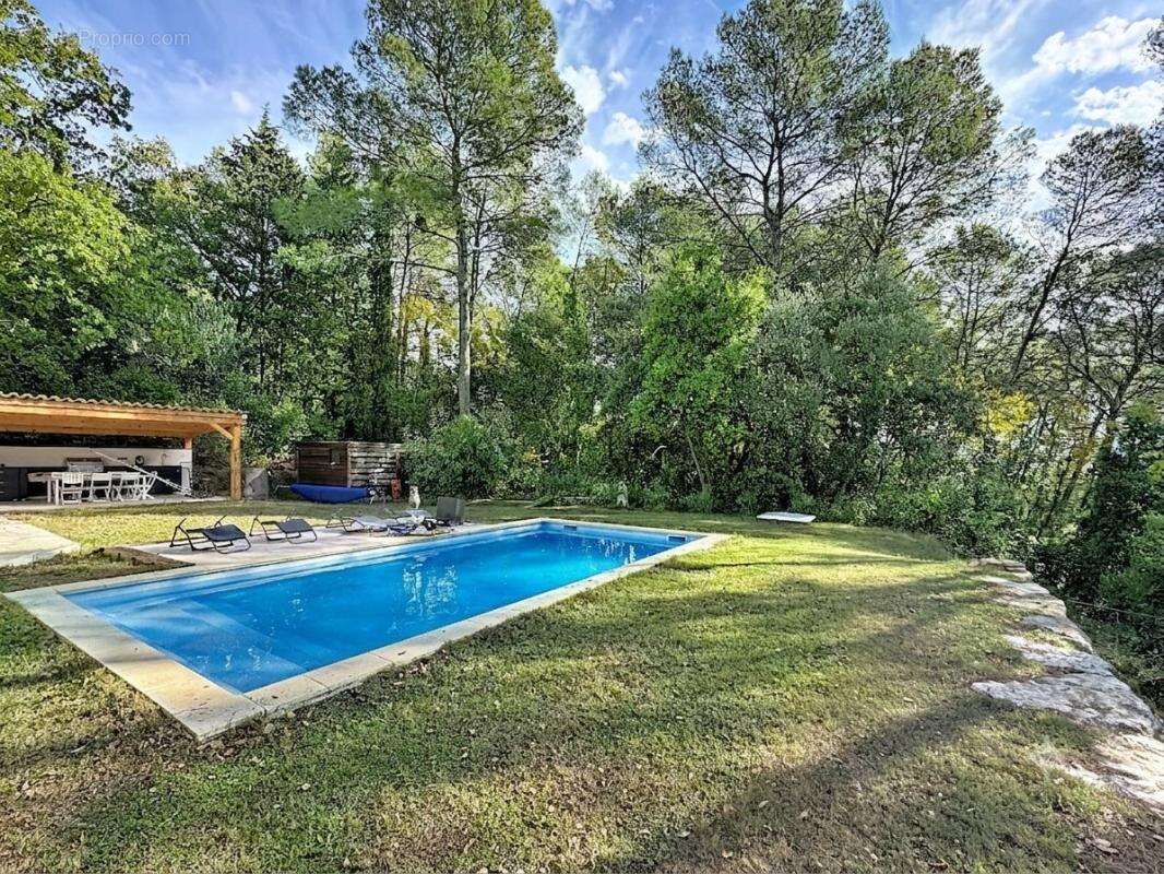 Maison 7 pièces 220 m2 sur terrain arboré sans vis à vis de 2 571 m2 - photo 3
