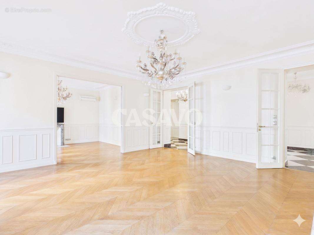 Appartement à PARIS-10E