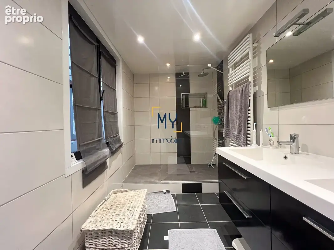 Maison 7 pièces 195 m² à vendre à Armentieres (59280) - photo 6
