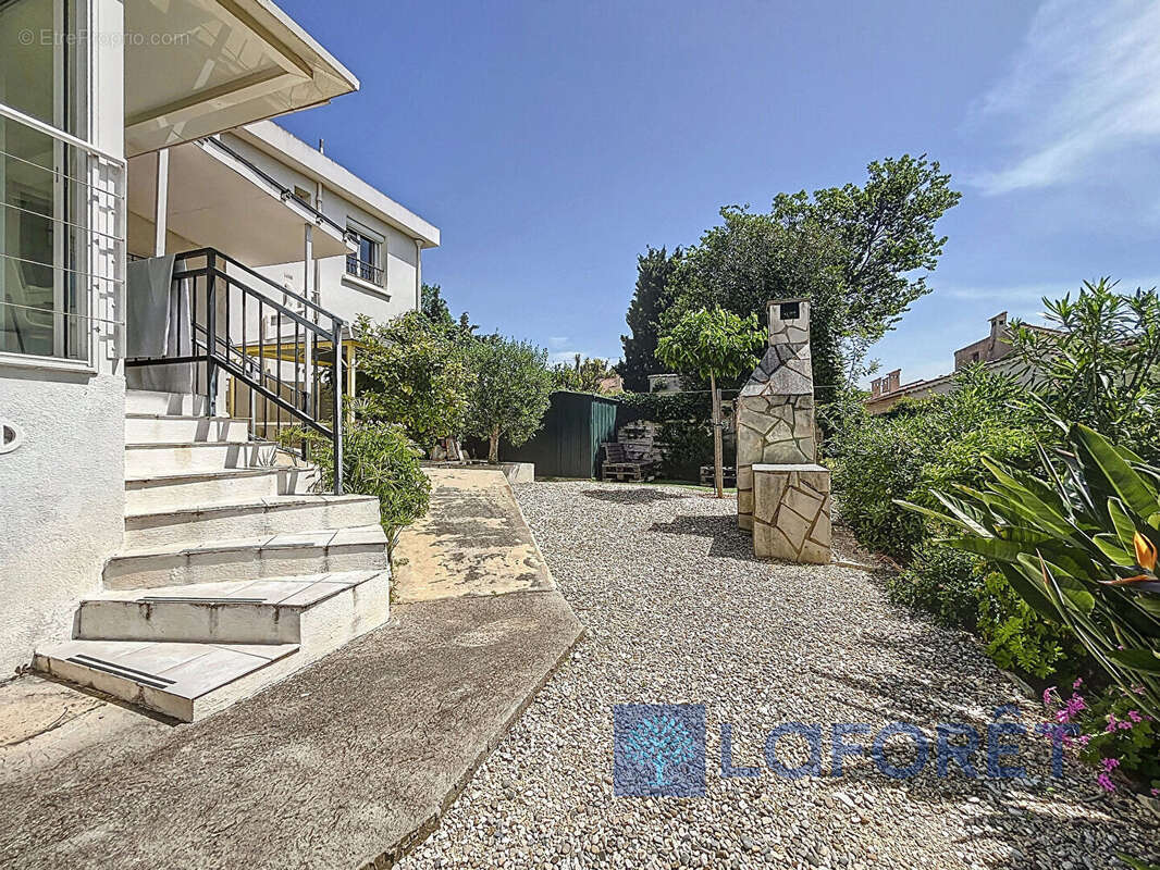 Appartement à SIX-FOURS-LES-PLAGES