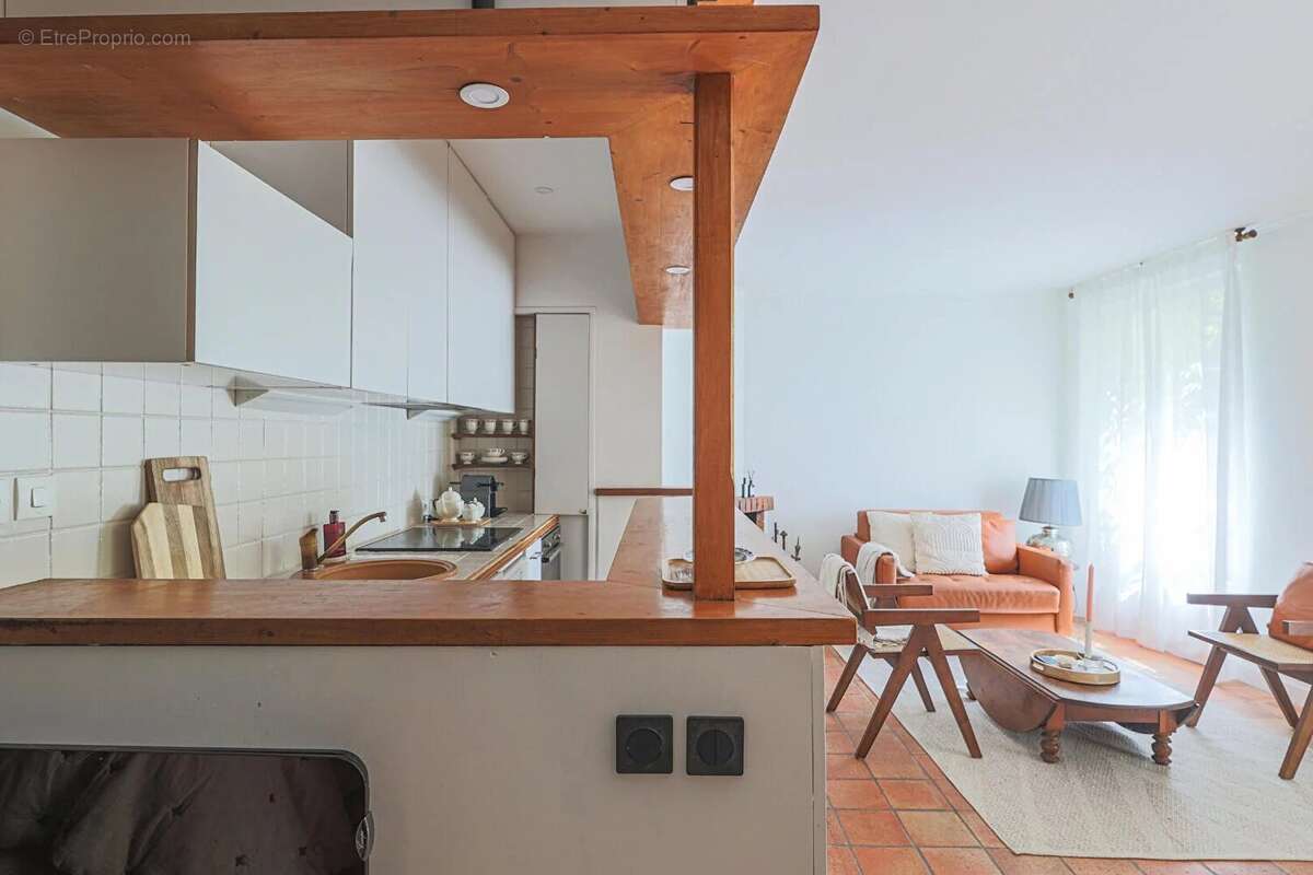 Appartement à PARIS-18E