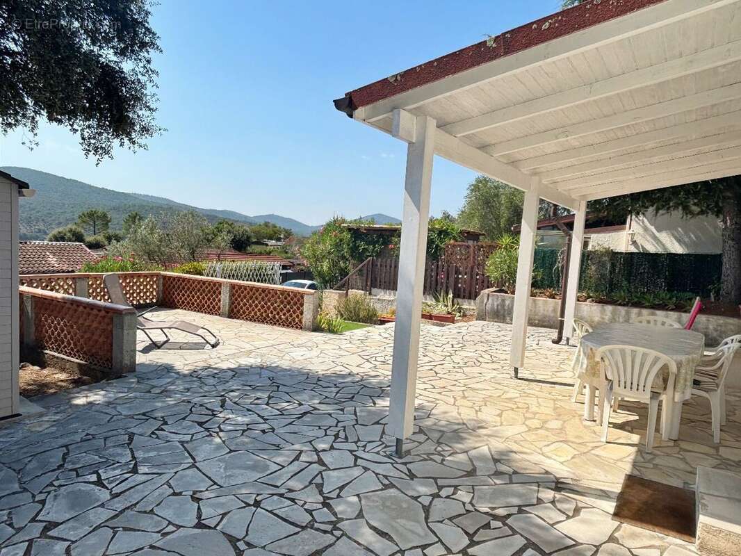 Maison 38 m² à Roquebrune-Sur-Argens  - photo 3