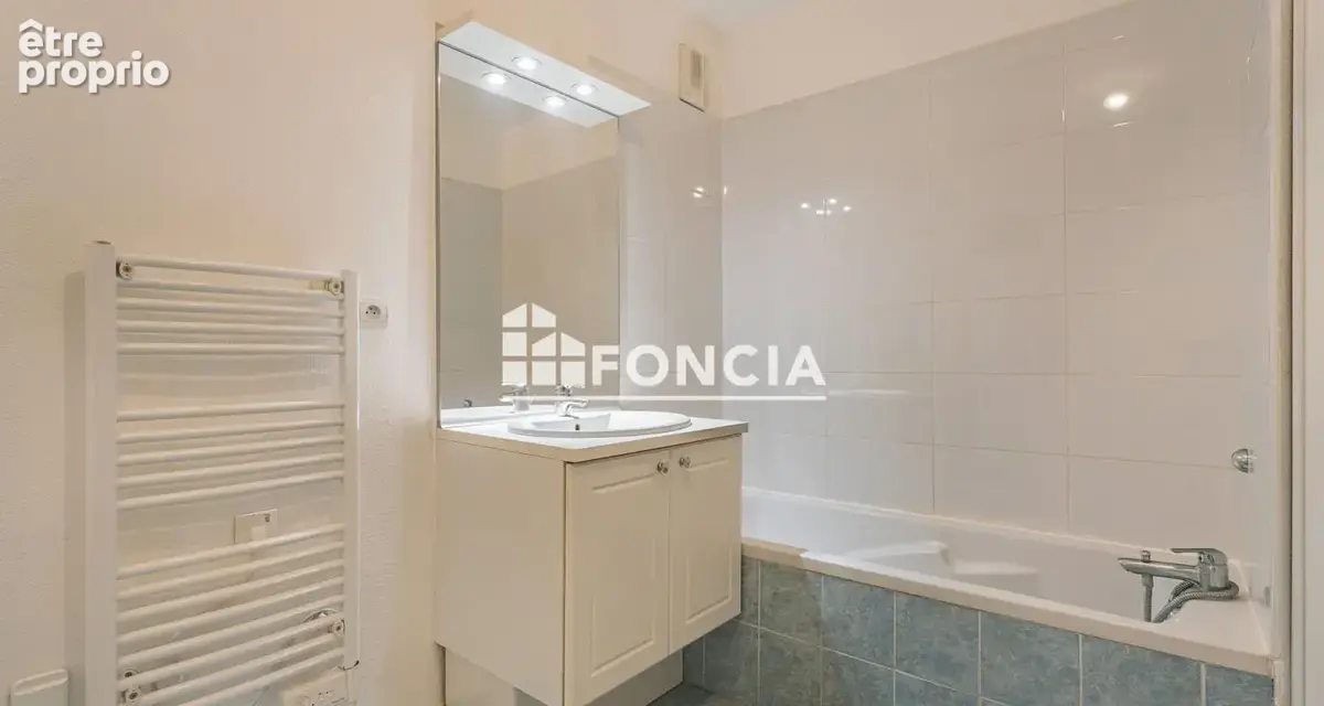  À VENDRE – T2 avec grande terrasse et parking privatif – Secteur Chateaubanne, La Seyne-sur-Mer - photo 9