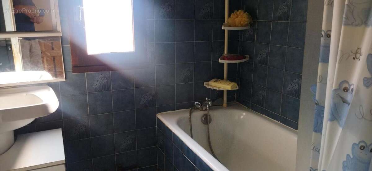 sdb etage - Maison à ARCAMBAL