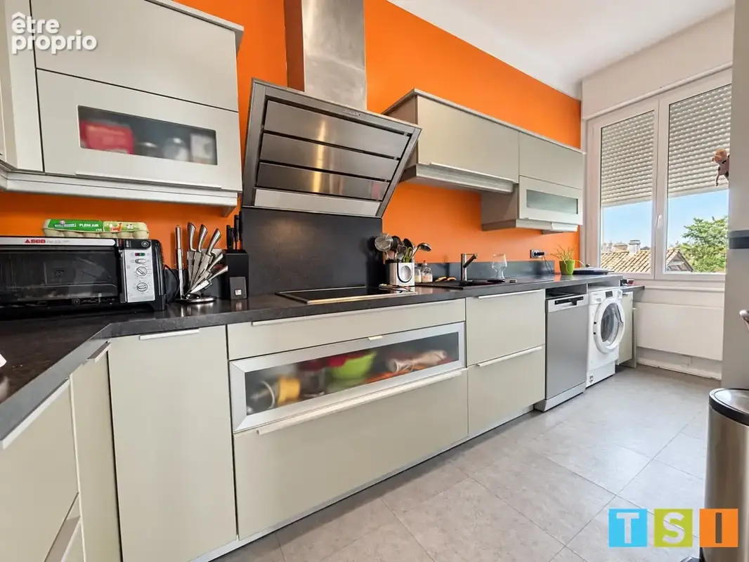Appartement T4 de 112 m² avec ascenseur, à proximité du centre-ville - photo 3