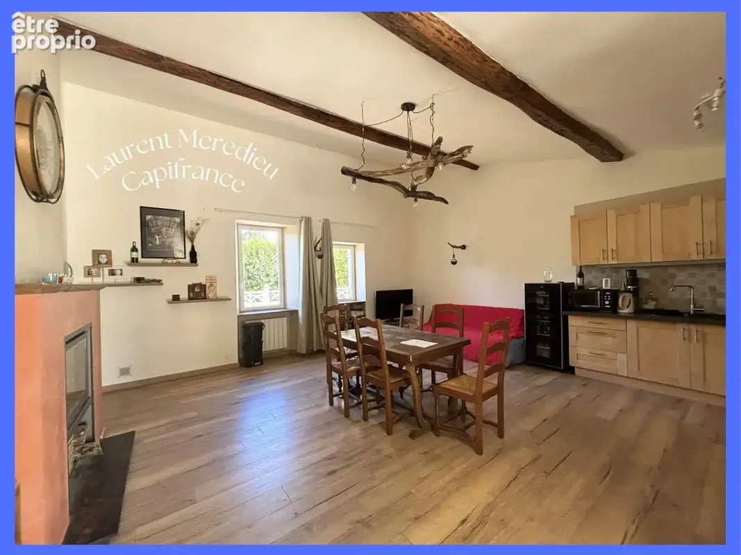 VAL-DE-VIRVÉE – Charmante maison rénovée avec jardin, au cœur du village - photo 2