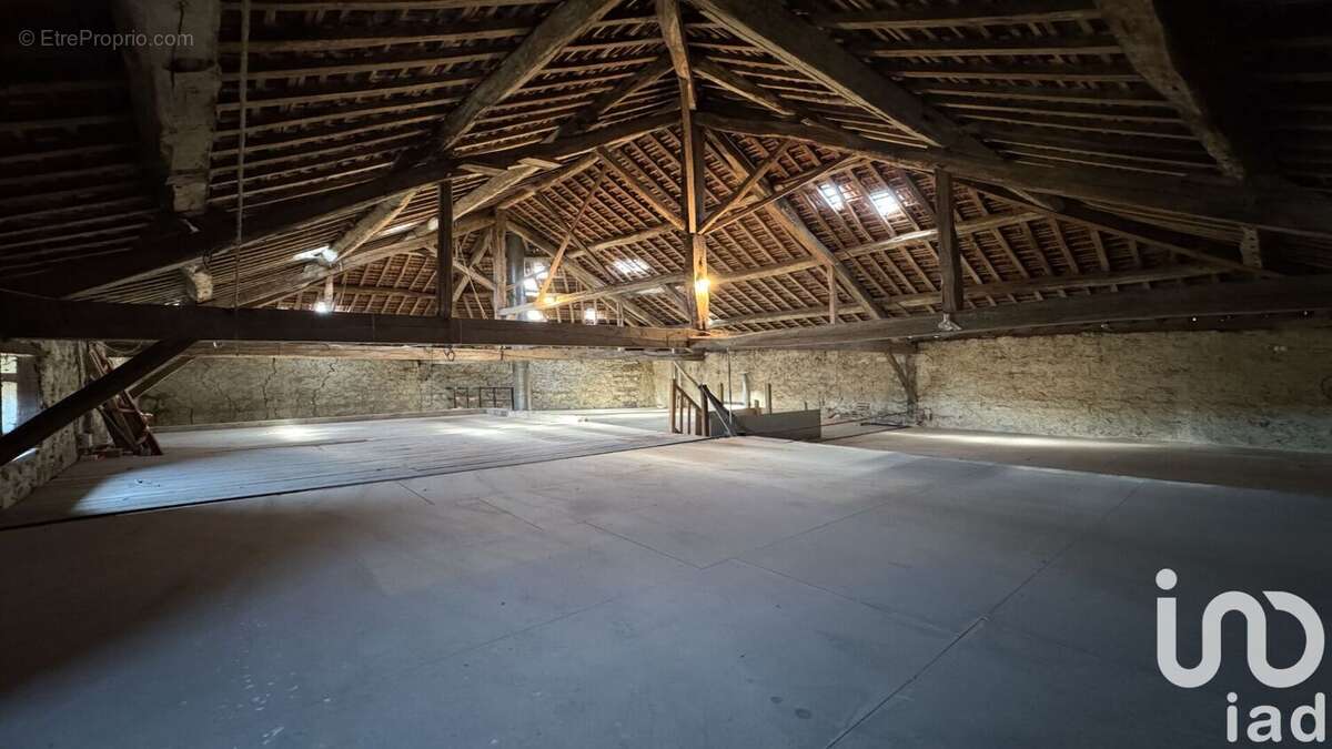 Maison 178 m² à Senuc  - photo 8