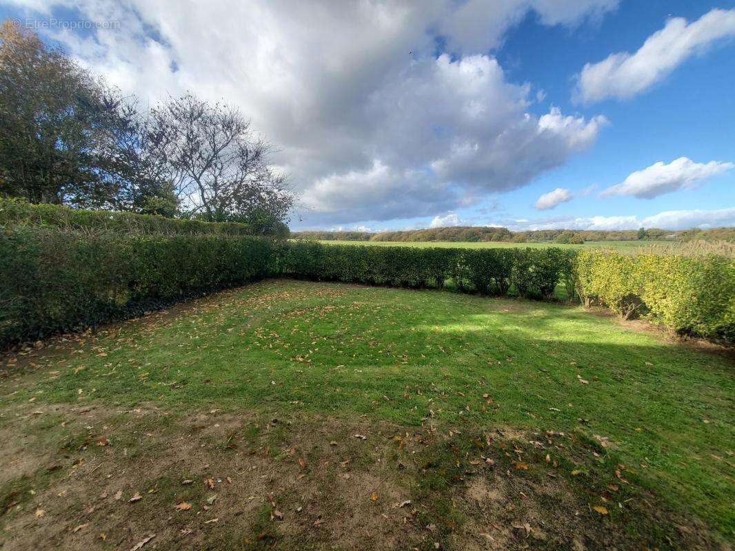 Maison à JUIGNE-DES-MOUTIERS