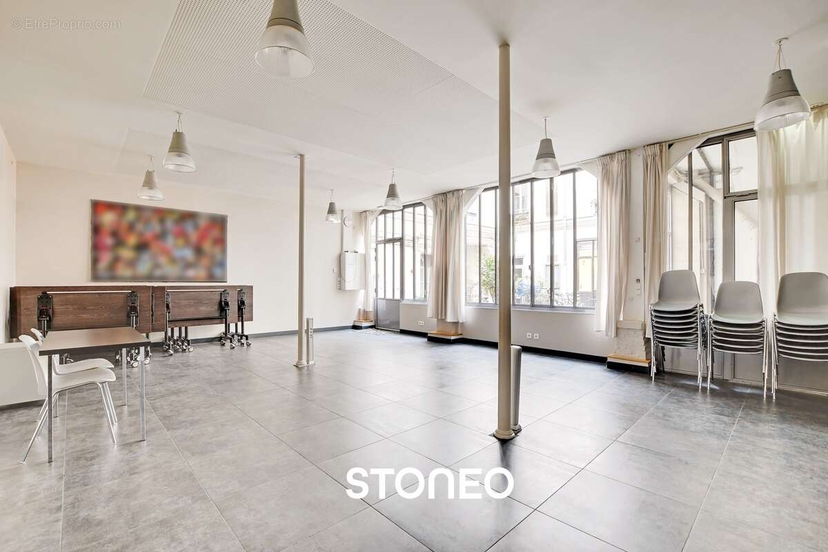 Appartement à PARIS-10E