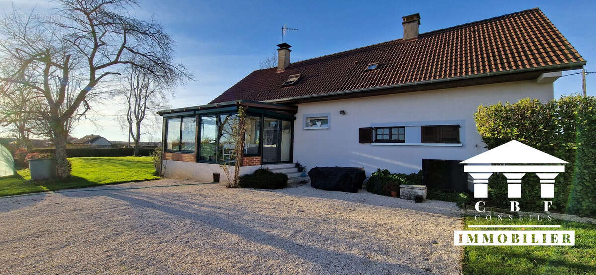 Maison à L&#039;ABERGEMENT-SAINTE-COLOMBE