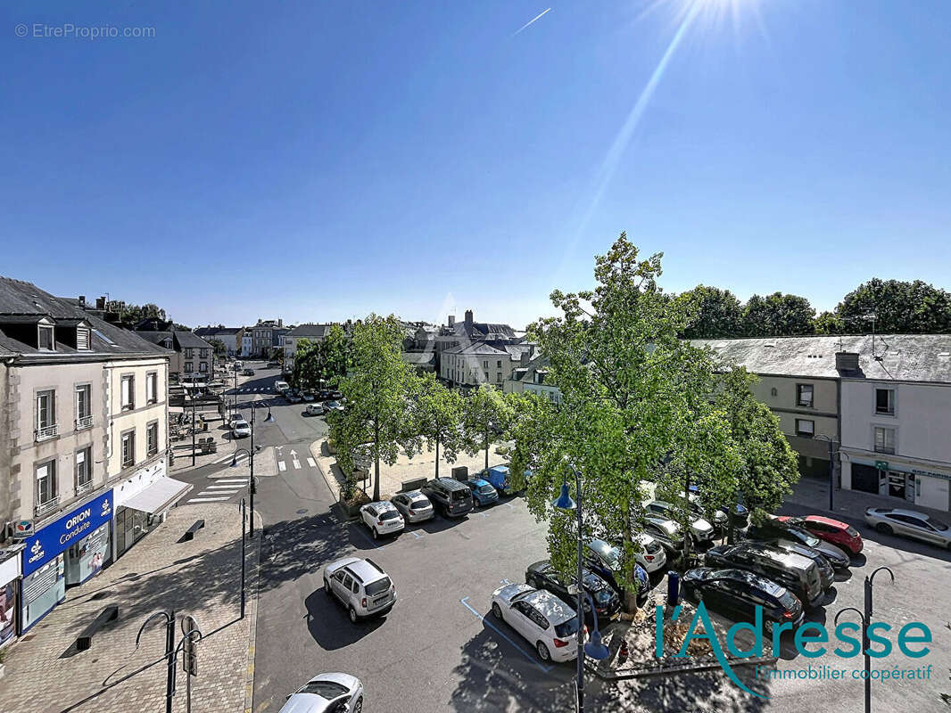 Appartement Mayenne 4 pièce(s) 79 m2 - Garage fermé et cave. - photo 8