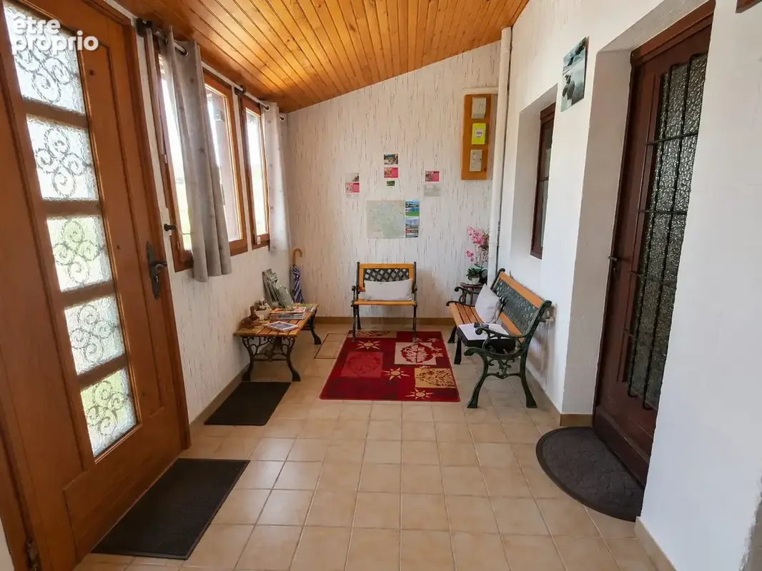 Appartement 122 m² à Evaux-Les-Bains  - photo 6