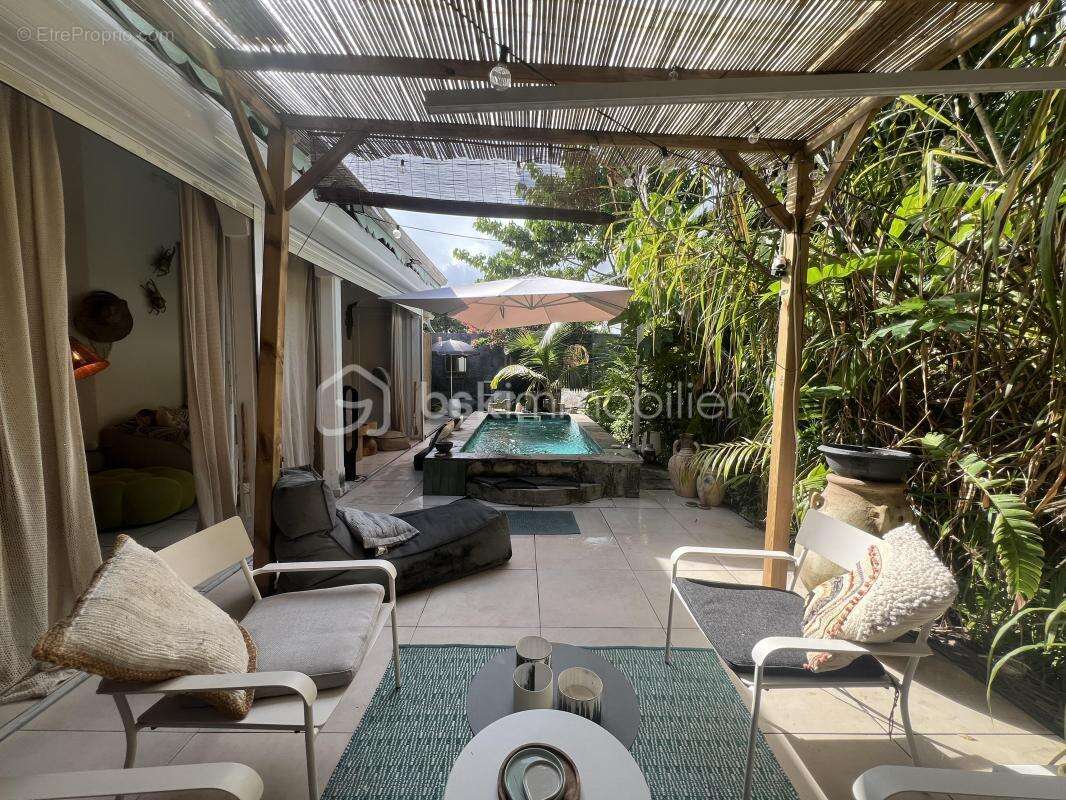 Maison à SAINTE-ANNE