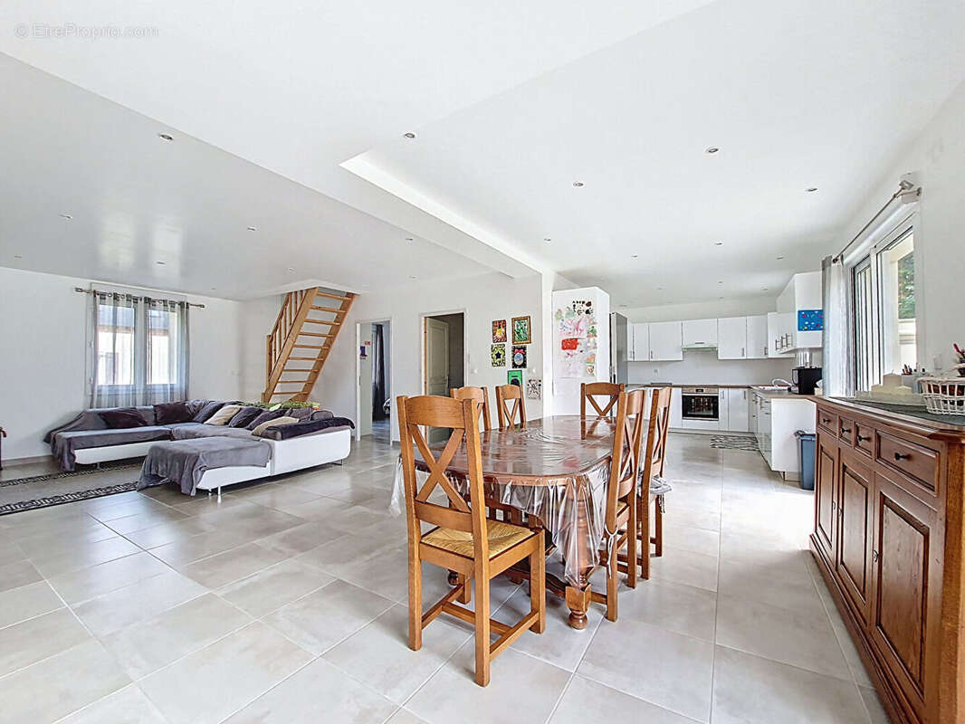 Maison à SAINT-CLAIR-SUR-EPTE