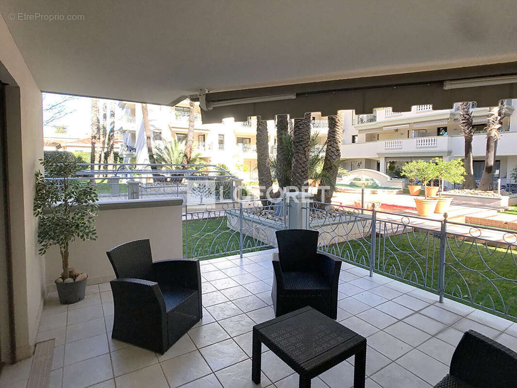 Appartement à HYERES