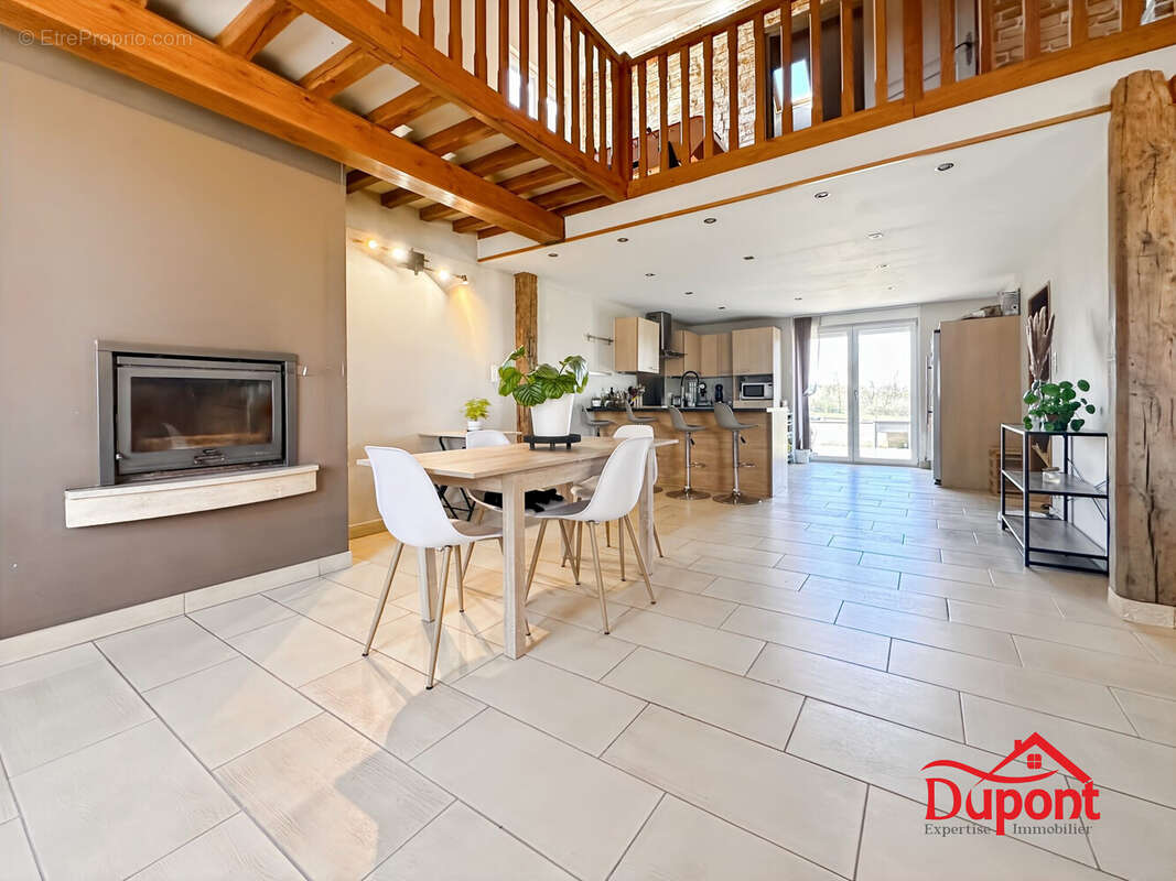 Maison à BOURG-FIDELE