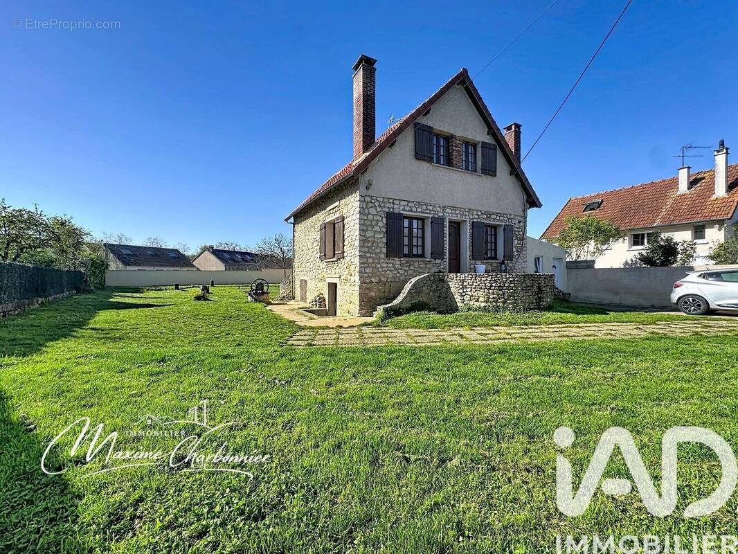 Photo 1 - Maison à VERT-SAINT-DENIS