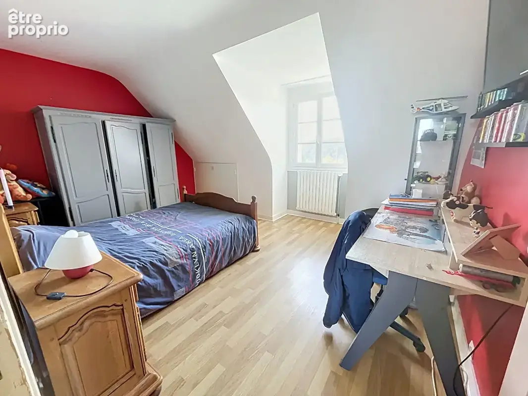 Maison Isigny Le Buat 8 pièce(s), 5 chambres, 169 m2,  1447m² terrain, sous-sol complet - photo 12