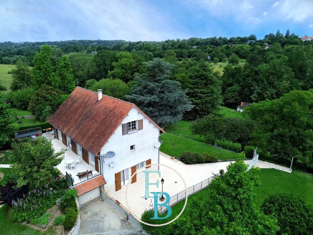 MAISON - T7 - 220m2 - photo 20