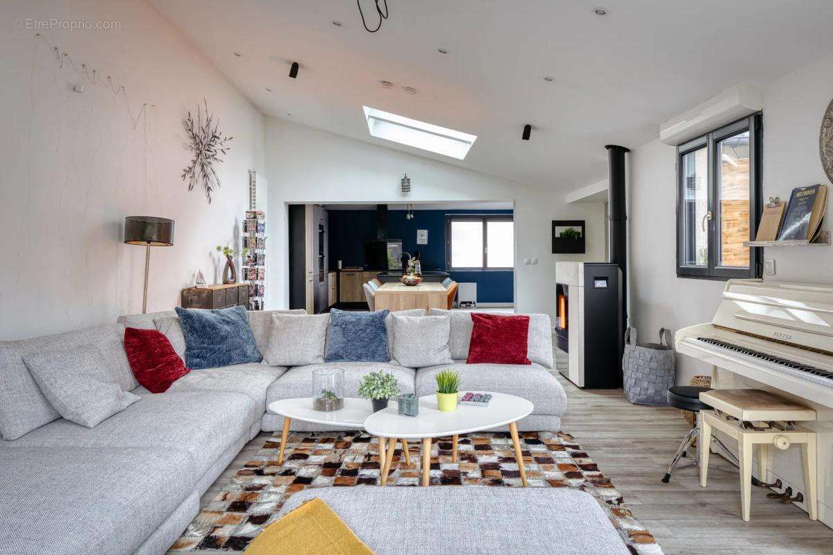 Maison à LE PETIT-QUEVILLY