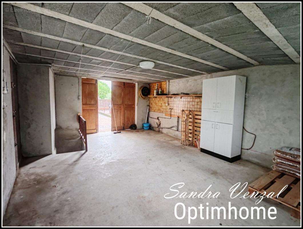 Exclusivite ! maison de plain pied avec jardin, garage, cave et veranda - photo 11