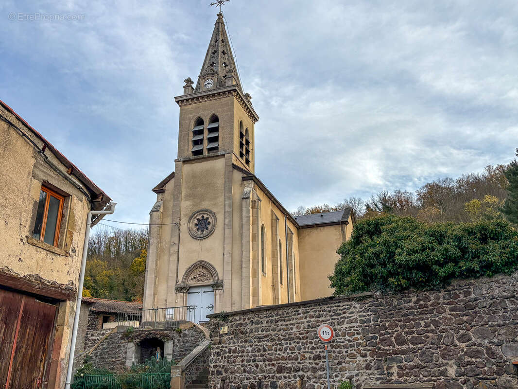 Maison à VEYRE-MONTON