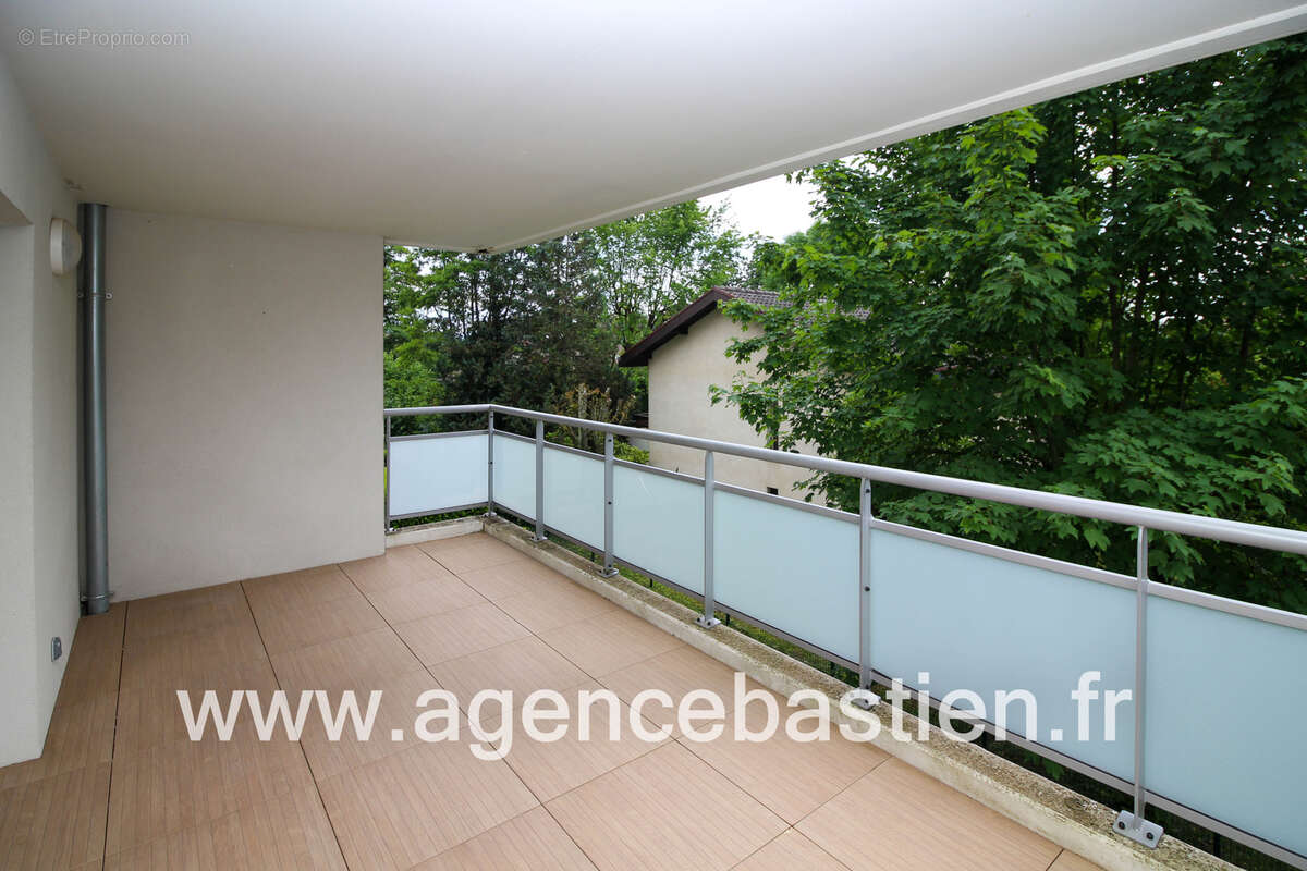 Appartement à DIVONNE-LES-BAINS