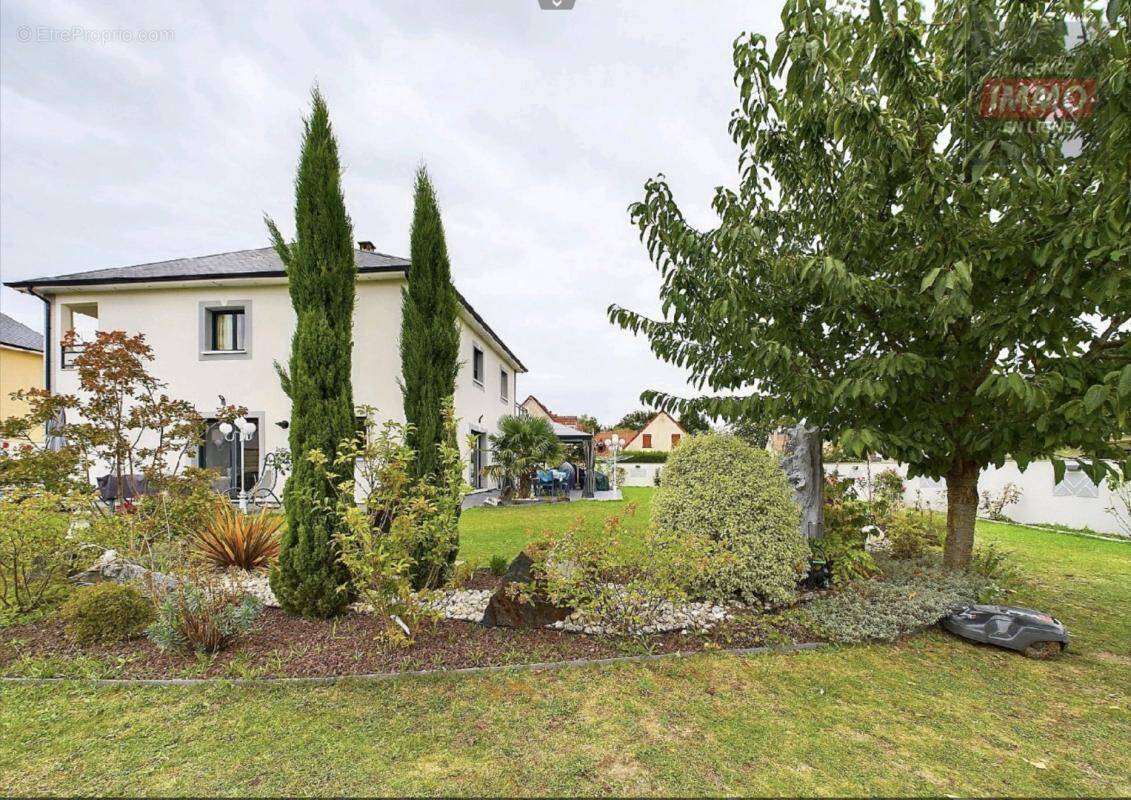 Maison à OISSEL