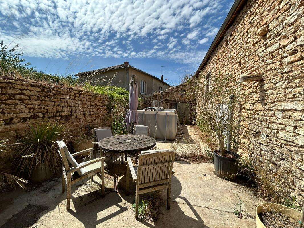 Maison à SAINT-SAVIOL