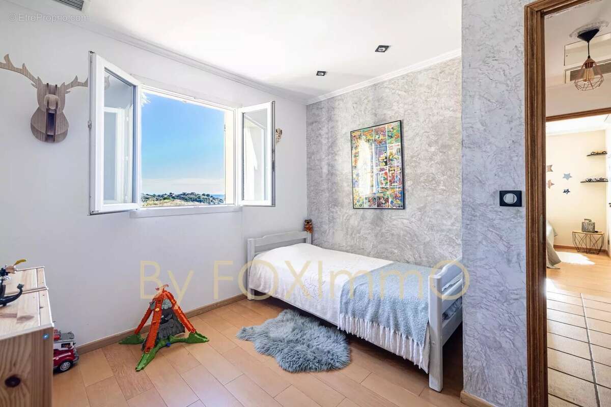 Maison à CAGNES-SUR-MER