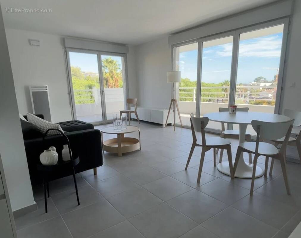 Appartement à CAGNES-SUR-MER