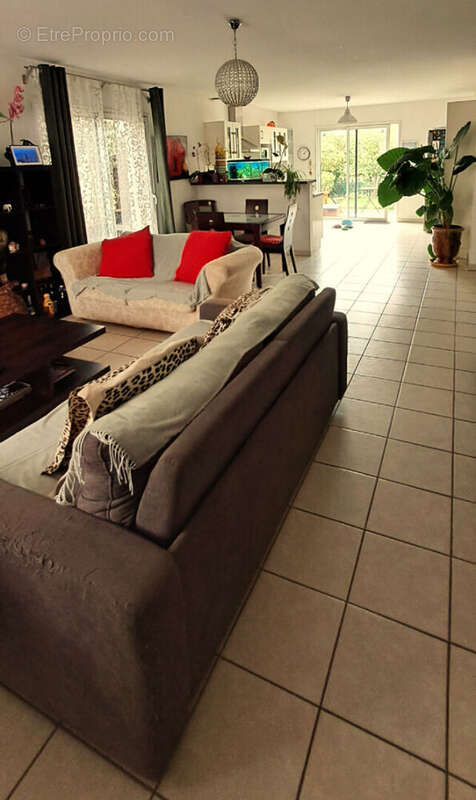 Maison à BEGROLLES-EN-MAUGES