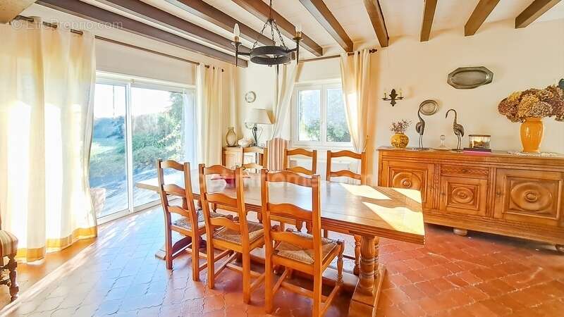 Maison à SAINT-PALAIS